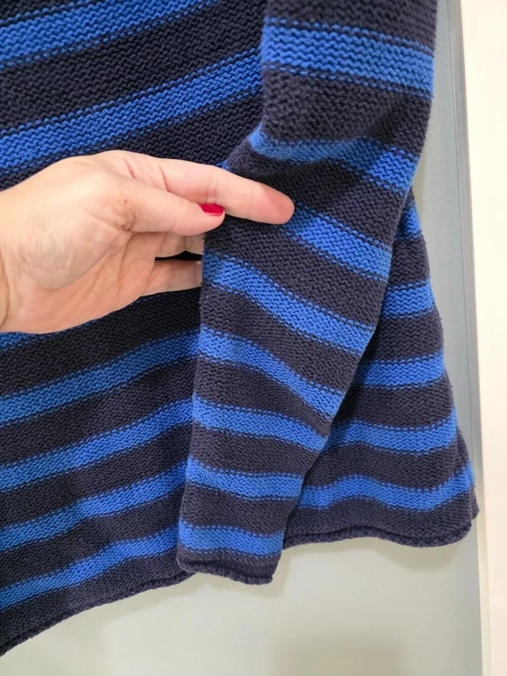 Old Navy Striped‎ Sweater – Women’s Small Blue & Navy Long Sleeve Pullover - Picture 5 of 10